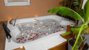 House of Olimpos Suit Jakuzili ve Şömineli Oda